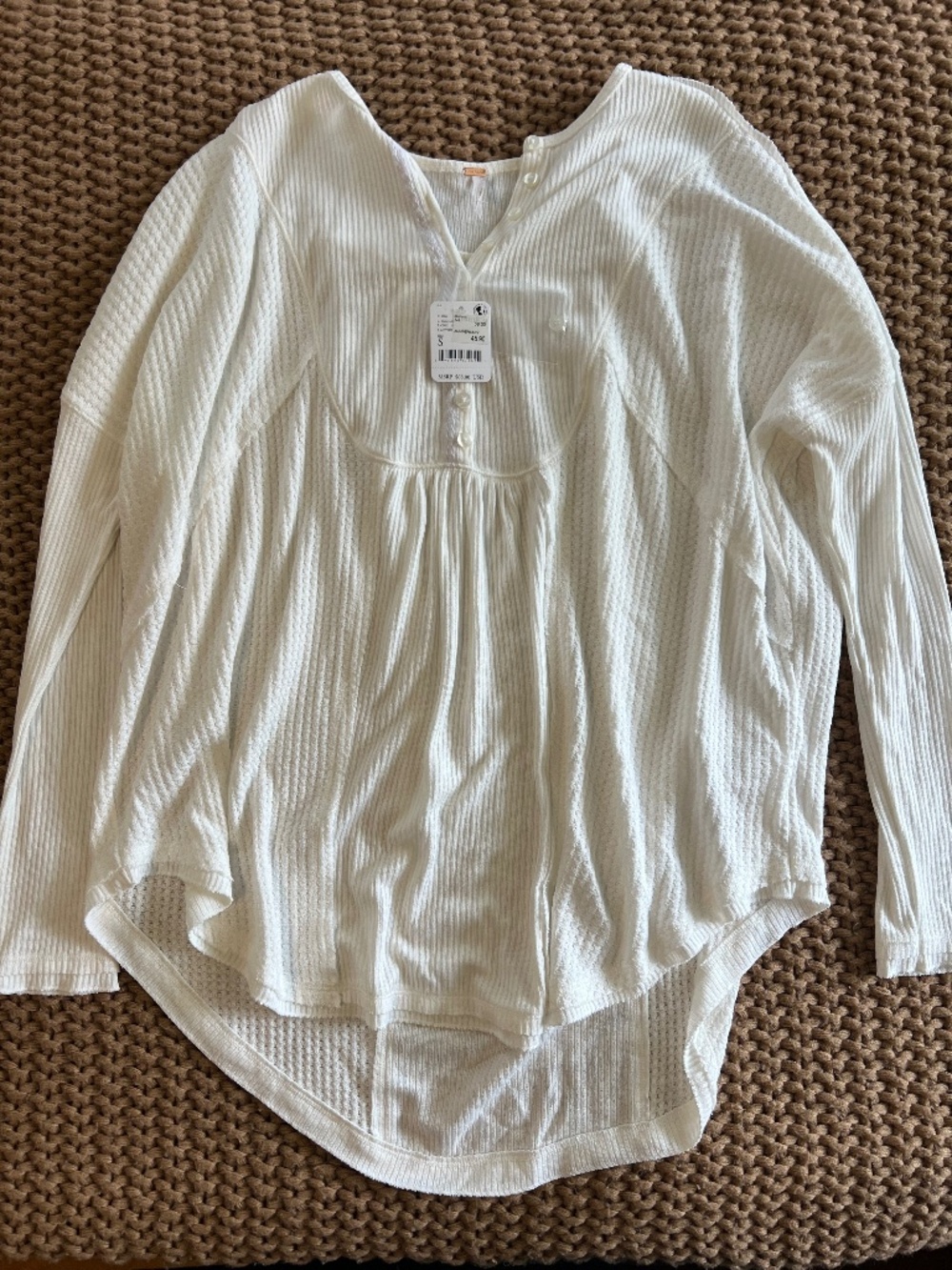 NWT Free People Women's Oversized Leo Henley Tee in Bright White size Small
